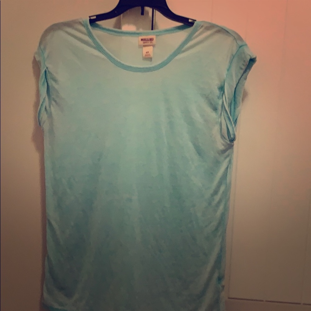 Aqua blue ... light blue